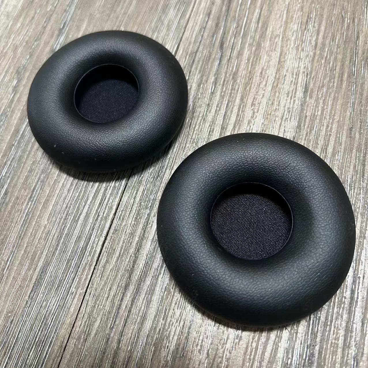Microsoft Surface Modern Teams - Sennheiser Headphone Momentum 4 리뷰 및 가격